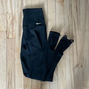 NIKE ribbed leggings xs with cutouts and bow detail at ankles in black